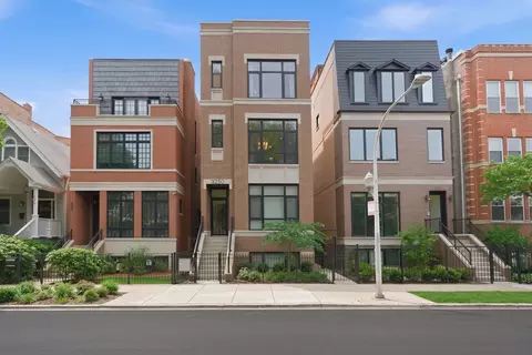 3250 N Racine Ave #2, Chicago, IL 60657