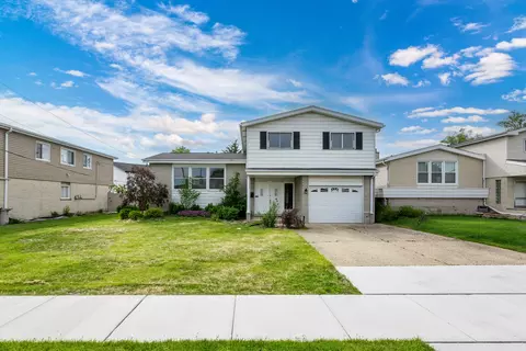 9804 N Lauren Ln, Niles, IL 60714