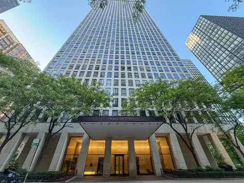 260 E Chestnut St #2904, Chicago, IL 60611