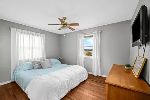 Bedroom - 604 3rd St, Sherrard, IL 61281 photo 1 of 5