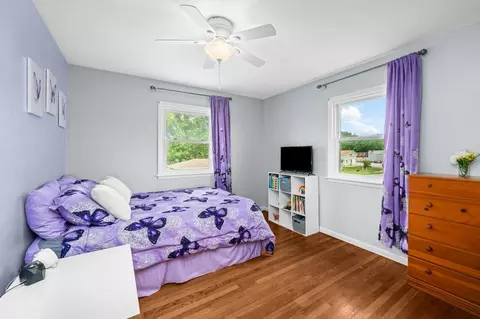 Bedroom - 604 3rd St, Sherrard, IL 61281 photo 4 of 5
