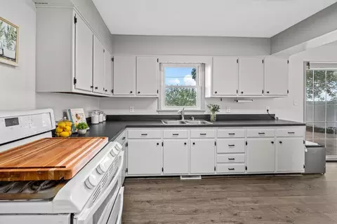 Kitchen - 604 3rd St, Sherrard, IL 61281 photo 2 of 2