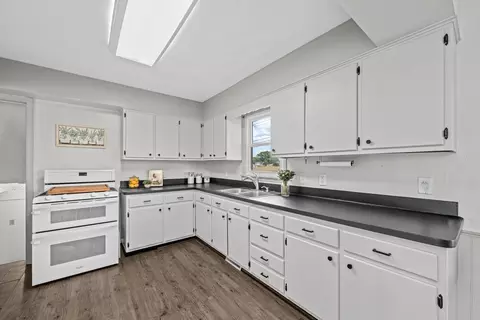 Kitchen - 604 3rd St, Sherrard, IL 61281 photo 1 of 2