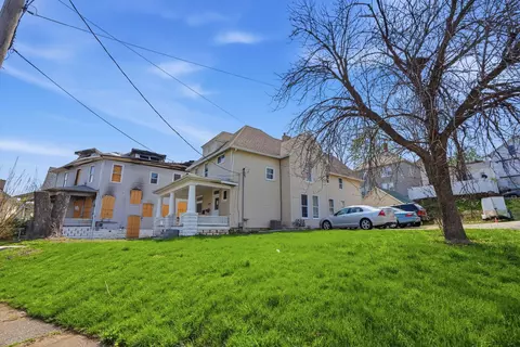 Exterior - 1324 7th Ave, Moline, IL 61265 photo 2 of 4