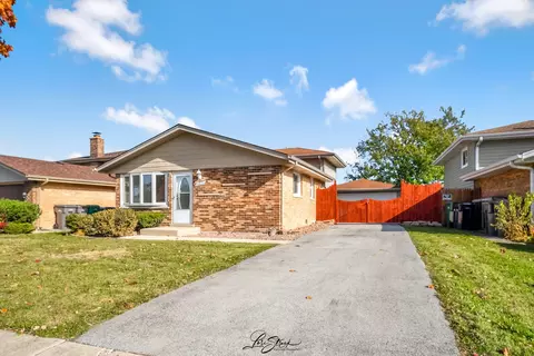 16813 89th Ave, Orland Hills, IL 60487