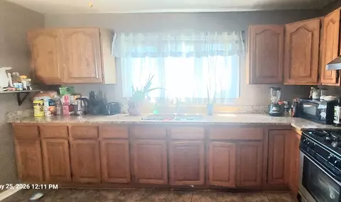 Kitchen - 223 N Sumner Ave, Aurora, IL 60505 photo 3 of 9