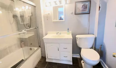 Bath - 223 N Sumner Ave, Aurora, IL 60505 photo 6 of 7