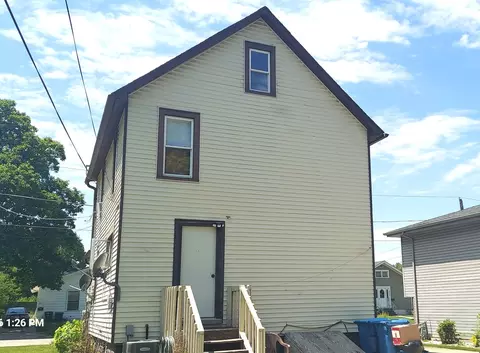 Exterior - 223 N Sumner Ave, Aurora, IL 60505 photo 9 of 9