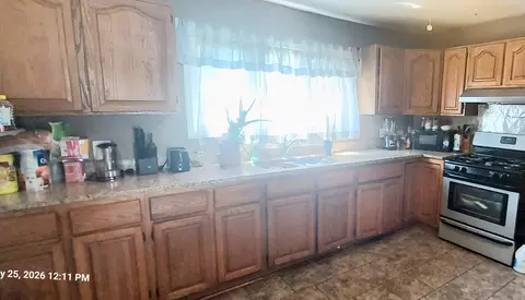 Kitchen - 223 N Sumner Ave, Aurora, IL 60505 photo 9 of 9
