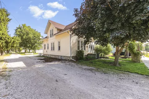 Exterior - 704 North St, Mazon, IL 60444 photo 5 of 5