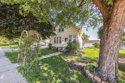 Exterior - 704 North St, Mazon, IL 60444 photo 1 of 5