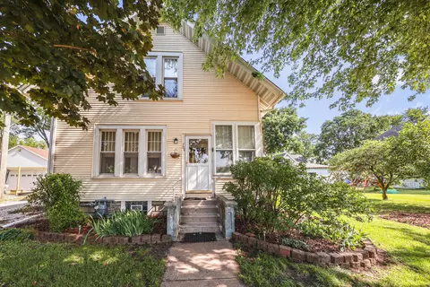 704 North St, Mazon, IL 60444