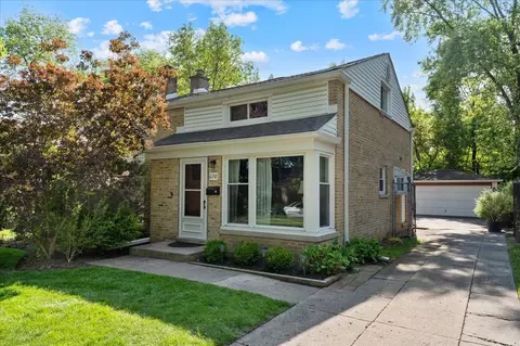 630 Long Rd, Glenview, IL 60025