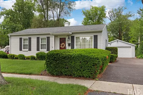 486 St Marys Pkwy, Buffalo Grove, IL 60089