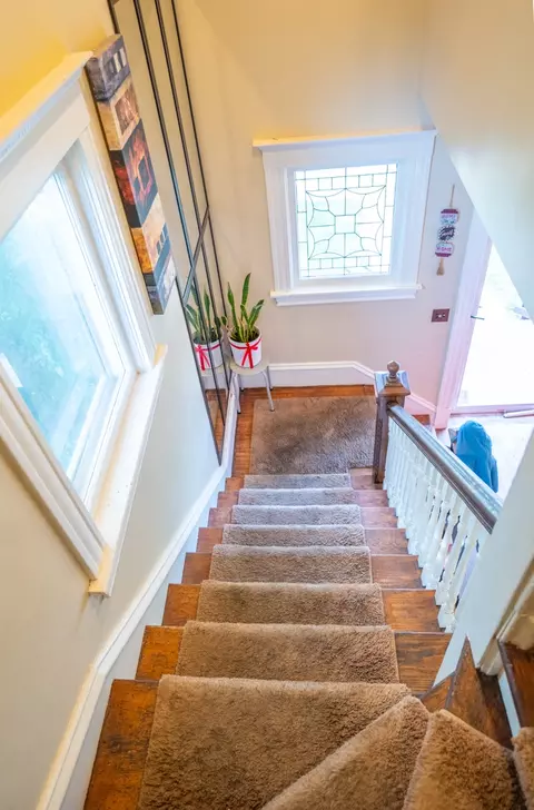 Entry Way - 265 Slade Ave, Elgin, IL 60120 photo 2 of 4