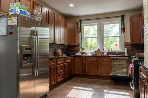 Kitchen - 265 Slade Ave, Elgin, IL 60120 photo 1 of 1