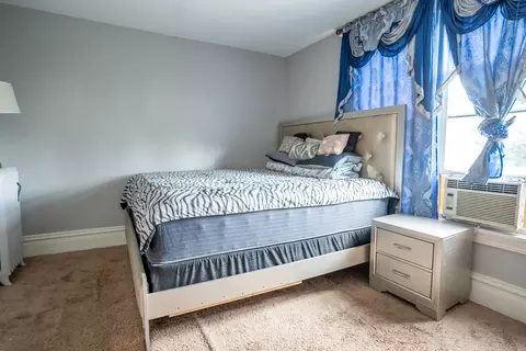 Bedroom - 265 Slade Ave, Elgin, IL 60120 photo 4 of 5