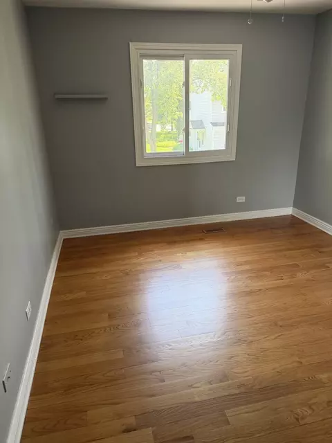 Bedroom - 606 Bridgeport Pl, Wheeling, IL 60090 photo 3 of 5