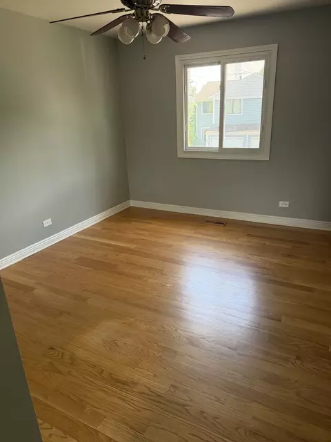Bedroom - 606 Bridgeport Pl, Wheeling, IL 60090 photo 1 of 5