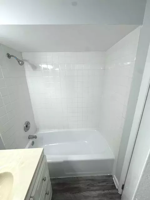 Bath - 1030 W 18th St #GN, Broadview, IL 60155 photo 2 of 2