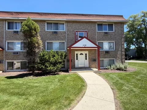 1030 W 18th St #GN, Broadview, IL 60155