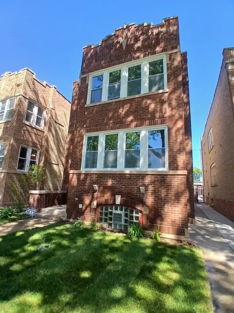 Exterior - 5633 N Artesian Ave, Chicago, IL 60659 photo 2 of 3