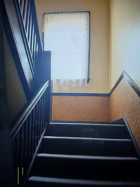 Entry Way - 5633 N Artesian Ave, Chicago, IL 60659 photo 1 of 1
