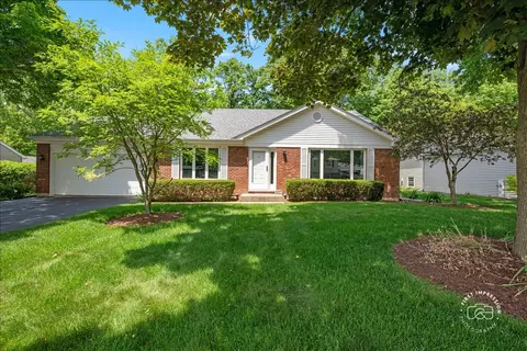 421 Kickapoo Ave, Batavia, IL 60510