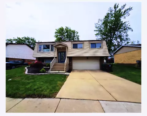 7447 160th Pl, Tinley Park, IL 60477