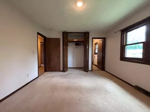 742 Shadwell St, Flora, IL 62839 photo 25