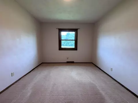 742 Shadwell St, Flora, IL 62839 photo 22