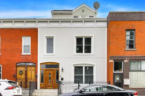 2157 W Erie St, Chicago, IL 60612