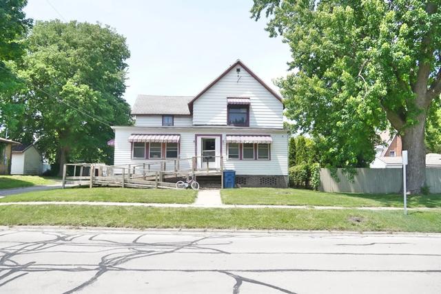 313 N 5th St, Watseka, IL 60970
