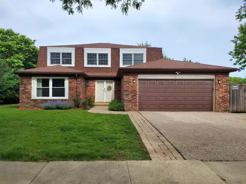 11 Birchwood Ave, Deerfield, IL 60015