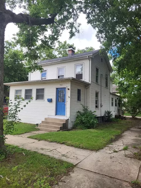 900 W Jackson St, Ottawa, IL 61350