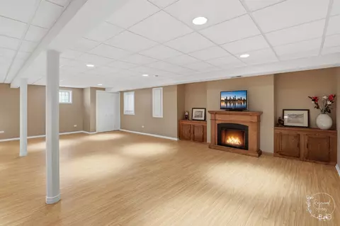 Living - 486 Maytree Ln, Peotone, IL 60468 photo 3 of 3