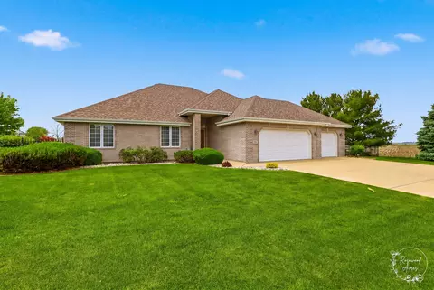 Exterior - 486 Maytree Ln, Peotone, IL 60468 photo 2 of 6