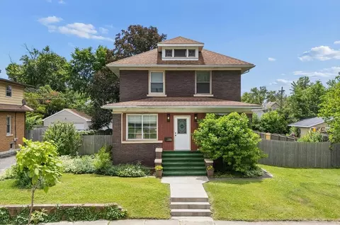 812 Campbell St, Joliet, IL 60435