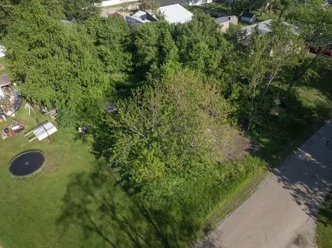 146 N Robert Dr, Godley, IL 60407
