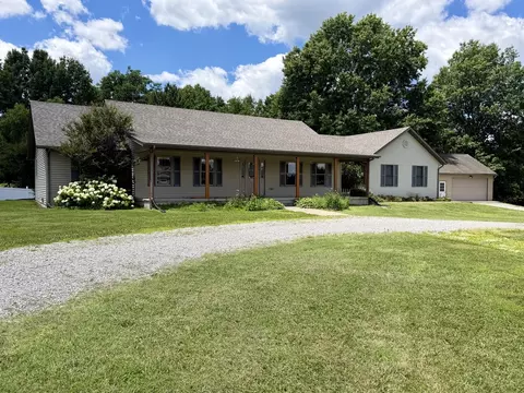 203 Ash Wood Ln, Carbondale, IL 62901