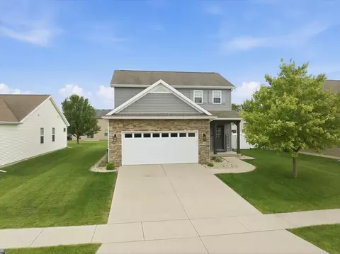 74 Dry Sage Cir, Bloomington, IL 61705
