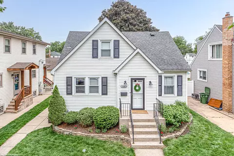 9640 Tulley Ave, Oak Lawn, IL 60453