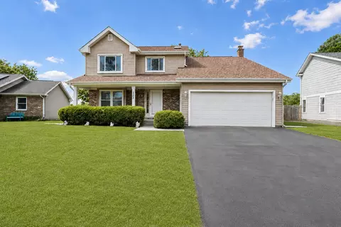 323 Farmhill Cir, Wauconda, IL 60084