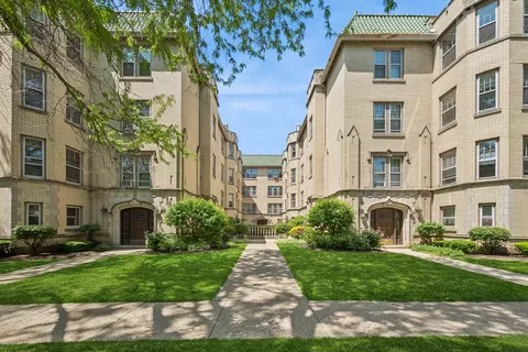 538 Michigan Ave #3F, Evanston, IL 60202
