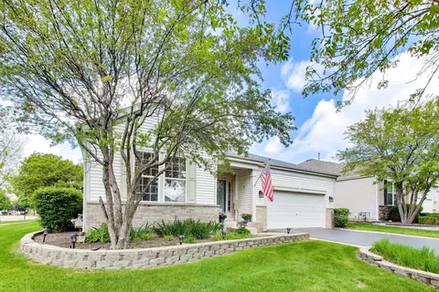 2660 Chesire Ct, West Dundee, IL 60118