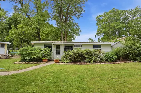 108 Shorts Dr, Neoga, IL 62447