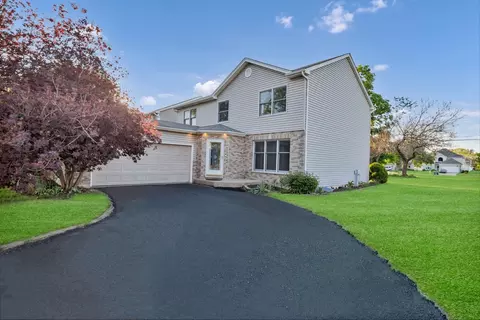 537 W Comstock Ave, Elmhurst, IL 60126