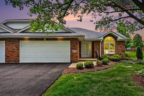 27114 S Quiet Oak Ln, Crete, IL 60417