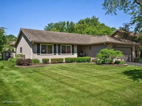 1134 N Pepper Tree Dr, Palatine, IL 60067