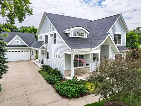608 Cadillac Dr, Wheaton, IL 60187 photo 2